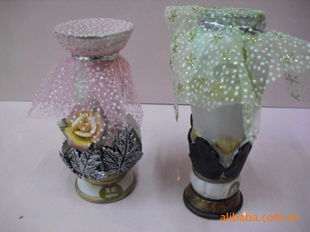禮品工藝品在室內(nèi)外裝飾設(shè)計中的藝術(shù)融合與創(chuàng)新應(yīng)用